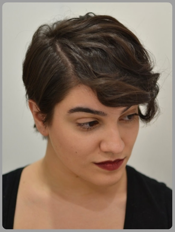 40 Easy Hairstyles For Women With Short Hair How To Style