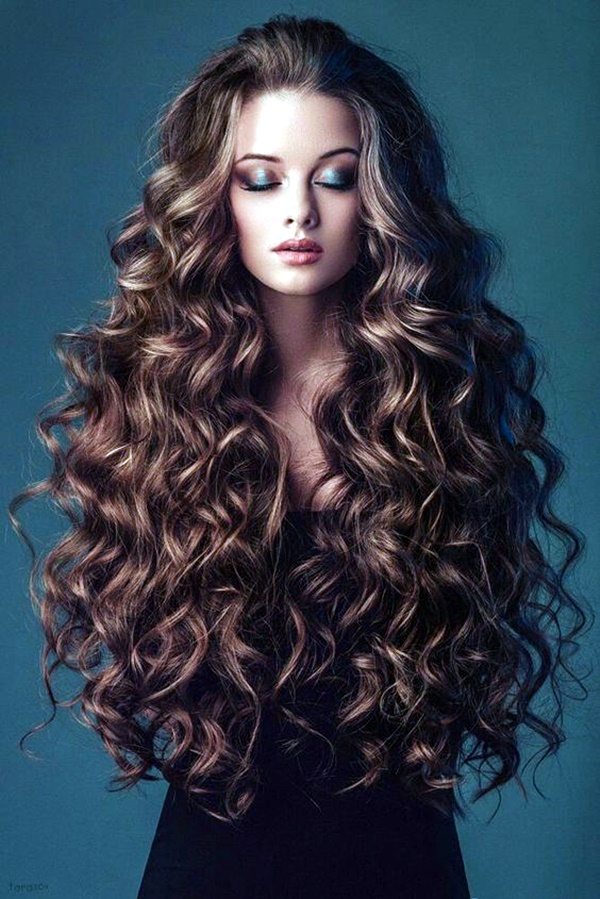 curly-hair-hairstyles-for-women-11