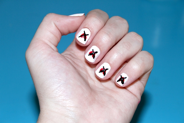 20-disastrously-festive-anti-valentine-nail-arts-for-those-who-arent-in-love-this-year-20
