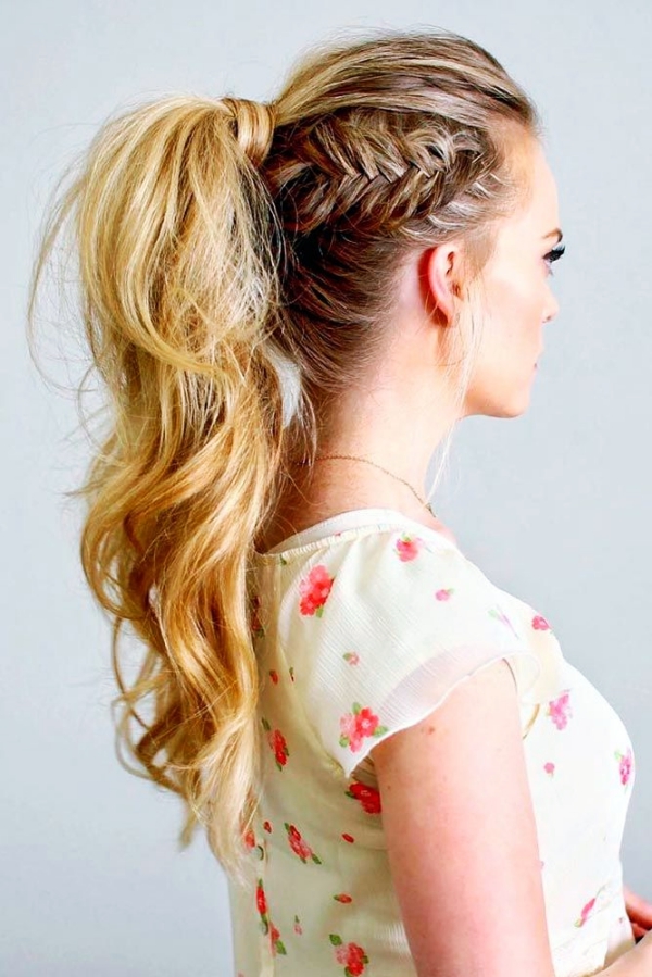 Simple-Hairstyling-Tricks-to-look-10-Years-Younger