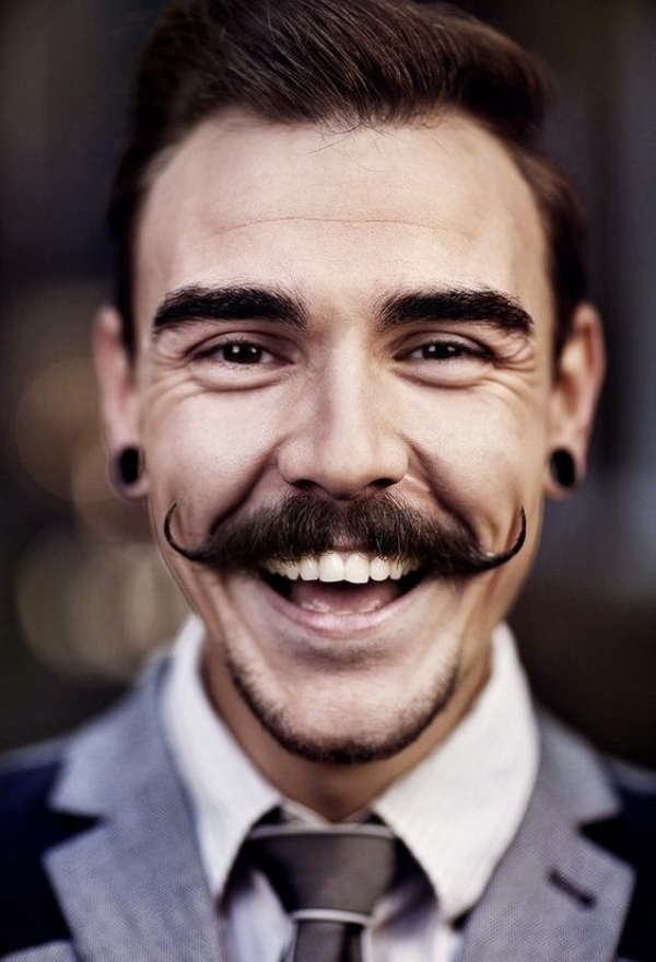 Mustache-Styles-for-Men