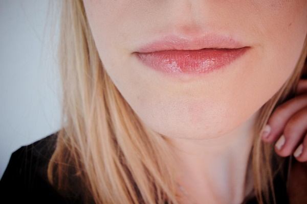 Different-Types-of-Lips-Shapes-in-Women