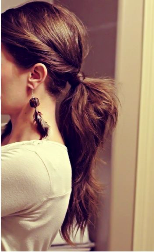 Trendy-Hairstyles-That-Will-Save-Your-Hair-On-Rainy-Days
