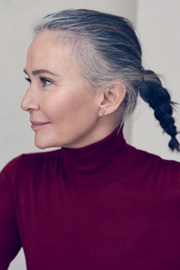 medium-hairstyles-for-women-over-50