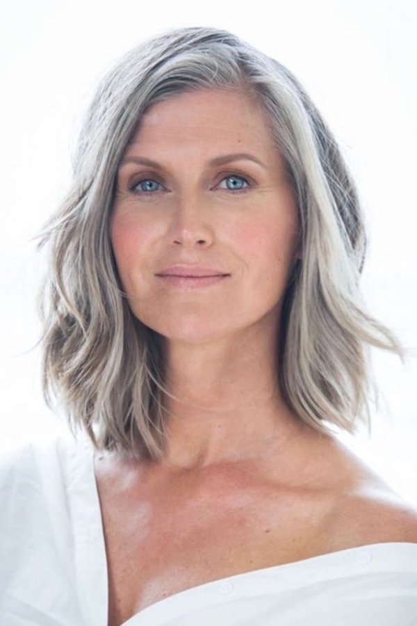 Medium-Hairstyles-for-Women-over-50