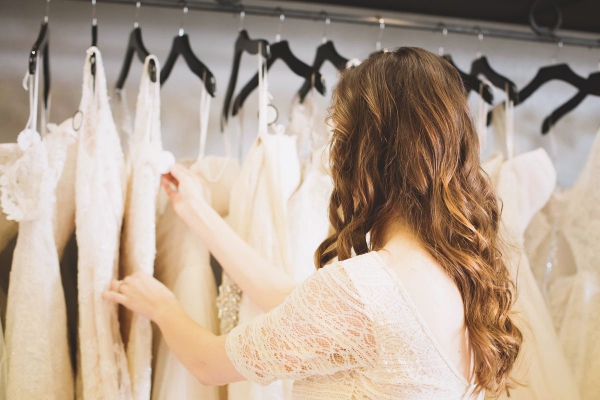 Vital-Things-To-Consider-Before-Buying-Your-Wedding-Dress