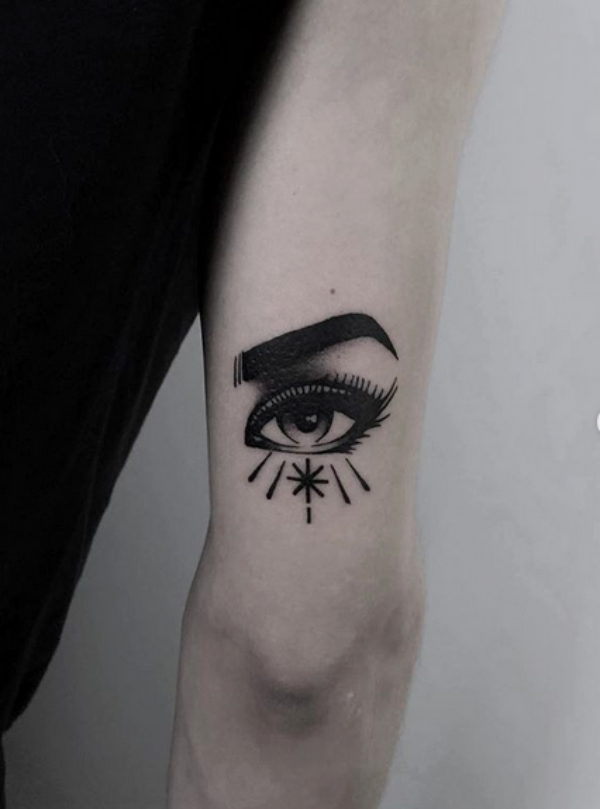 Small-Hand-Tattoo-with-Deep-Meanings