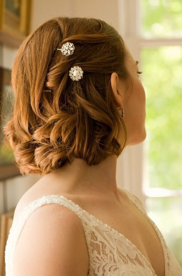 Stylish Wedding Hairstyles For Short Hair