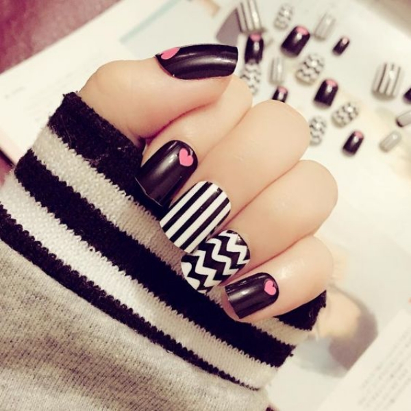 Cute-and-Easy-Valentines-Day-Nail-Art-Designs-and-Ideas